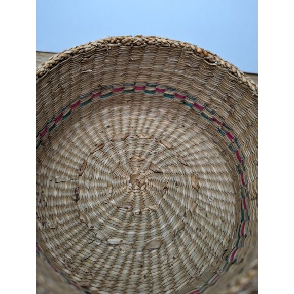 Small handwoven seagrass painted color lided handle basket 2 1/2 inch boho - Picture 7 of 9